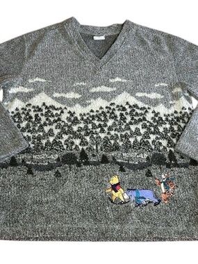 Disney Store Winter Mountain Winnie the Pooh Gray Knit Sweater Womens size Large